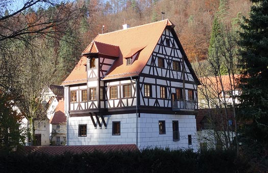 Sd Fassade des Hammerschloss Hirschbach (Foto @MD)